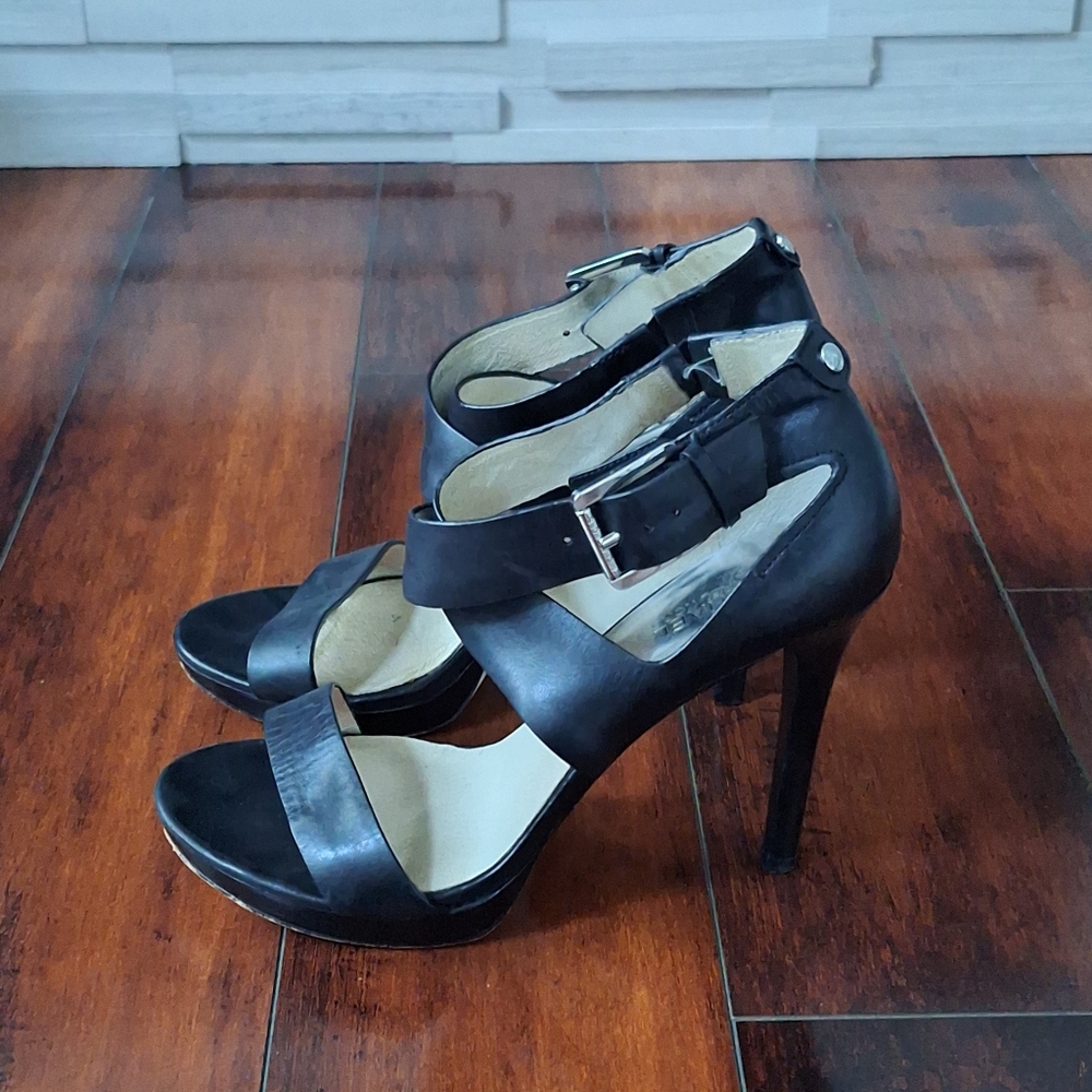 Michael Kors Josephine Women's 10 M Platform High Heel Black Leather Ankle Strap